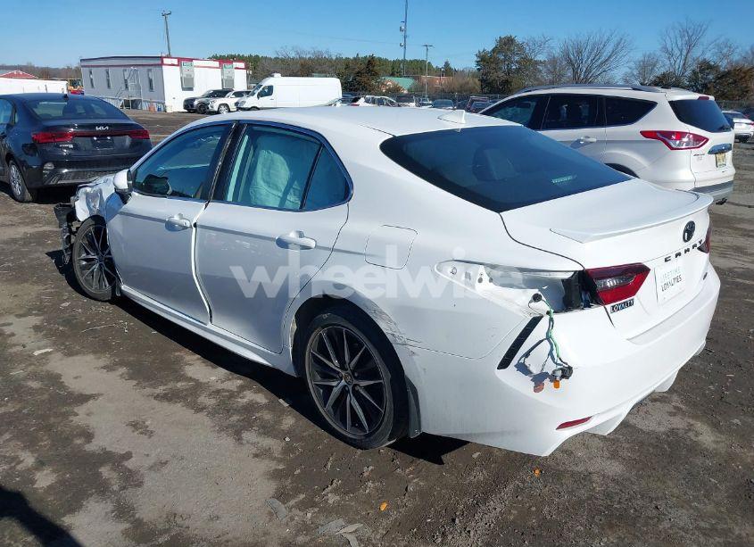 Photo 3 of 2024 Toyota Camry SE (VIN 4T1G11AK6RU192611)