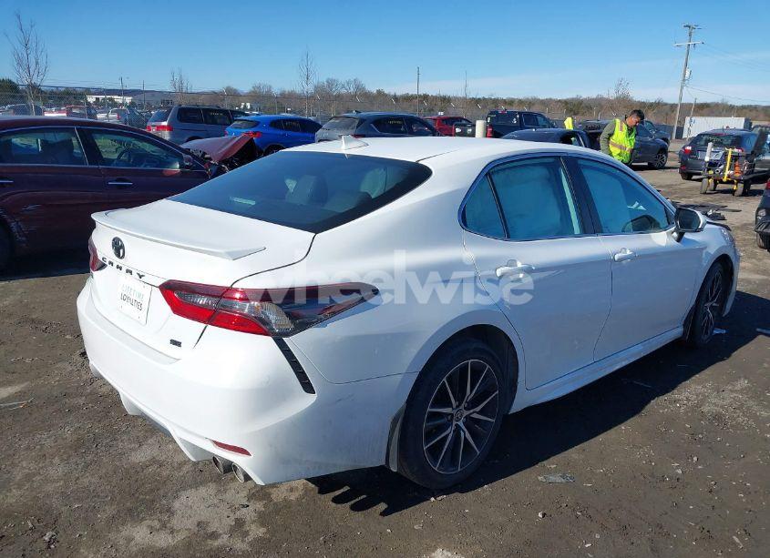 Photo 4 of 2024 Toyota Camry SE (VIN 4T1G11AK6RU192611)