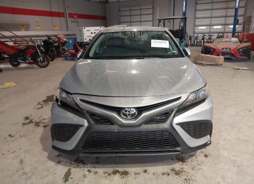 Photo 12 of 2024 Toyota Camry SE (VIN 4T1G11AK6RU197033)