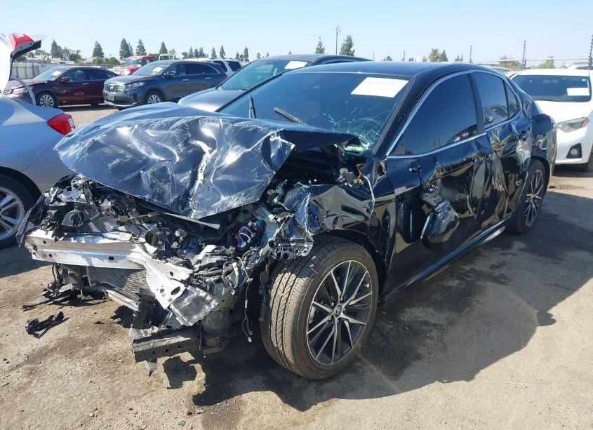 Photo 2 of 2024 Toyota Camry SE (VIN 4T1G11AK6RU251852)