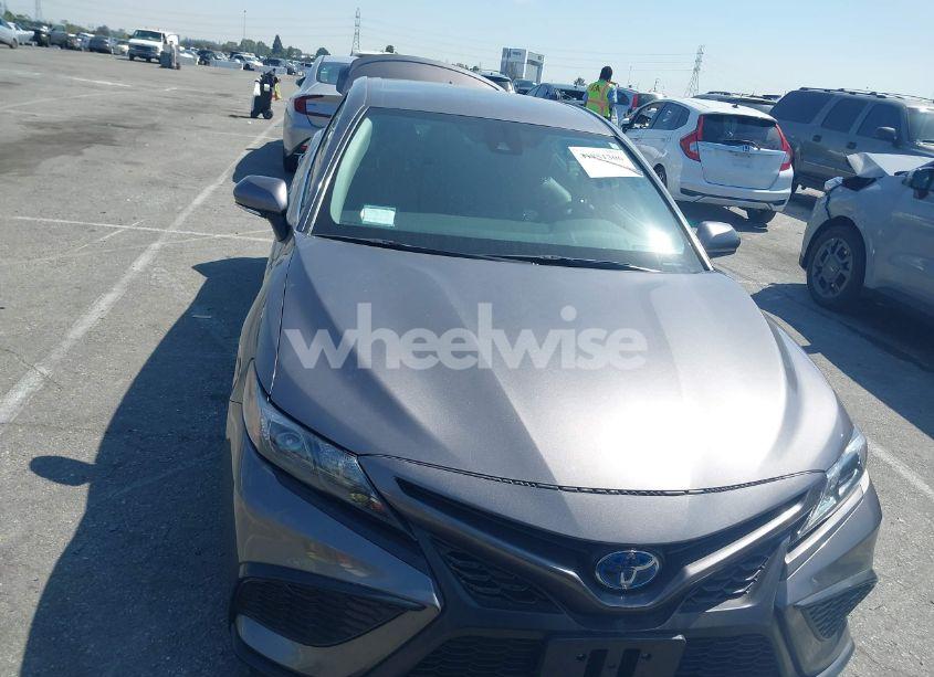 Photo 12 of 2024 Toyota Camry SE (VIN 4T1G11AK6RU258509)