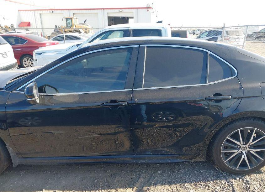 Photo 14 of 2024 Toyota Camry SE (VIN 4T1G11AK6RU844577)