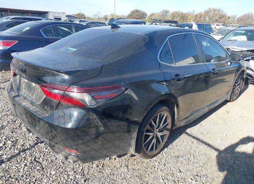 Photo 4 of 2024 Toyota Camry SE (VIN 4T1G11AK6RU844577)