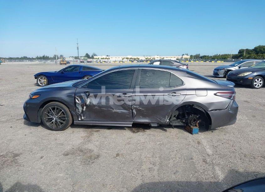 Photo 15 of 2024 Toyota Camry SE (VIN 4T1G11AK6RU861413)