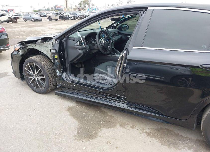 Photo 6 of 2024 Toyota Camry SE (VIN 4T1G11AK6RU865655)