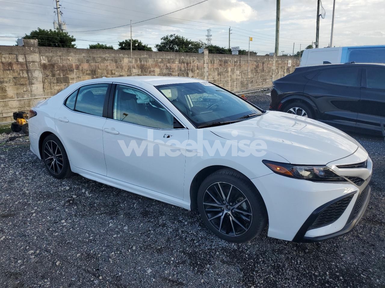 Photo 4 of 2024 TOYOTA CAMRY SE NIGHT SHADE (VIN 4T1G11AK6RU891222)