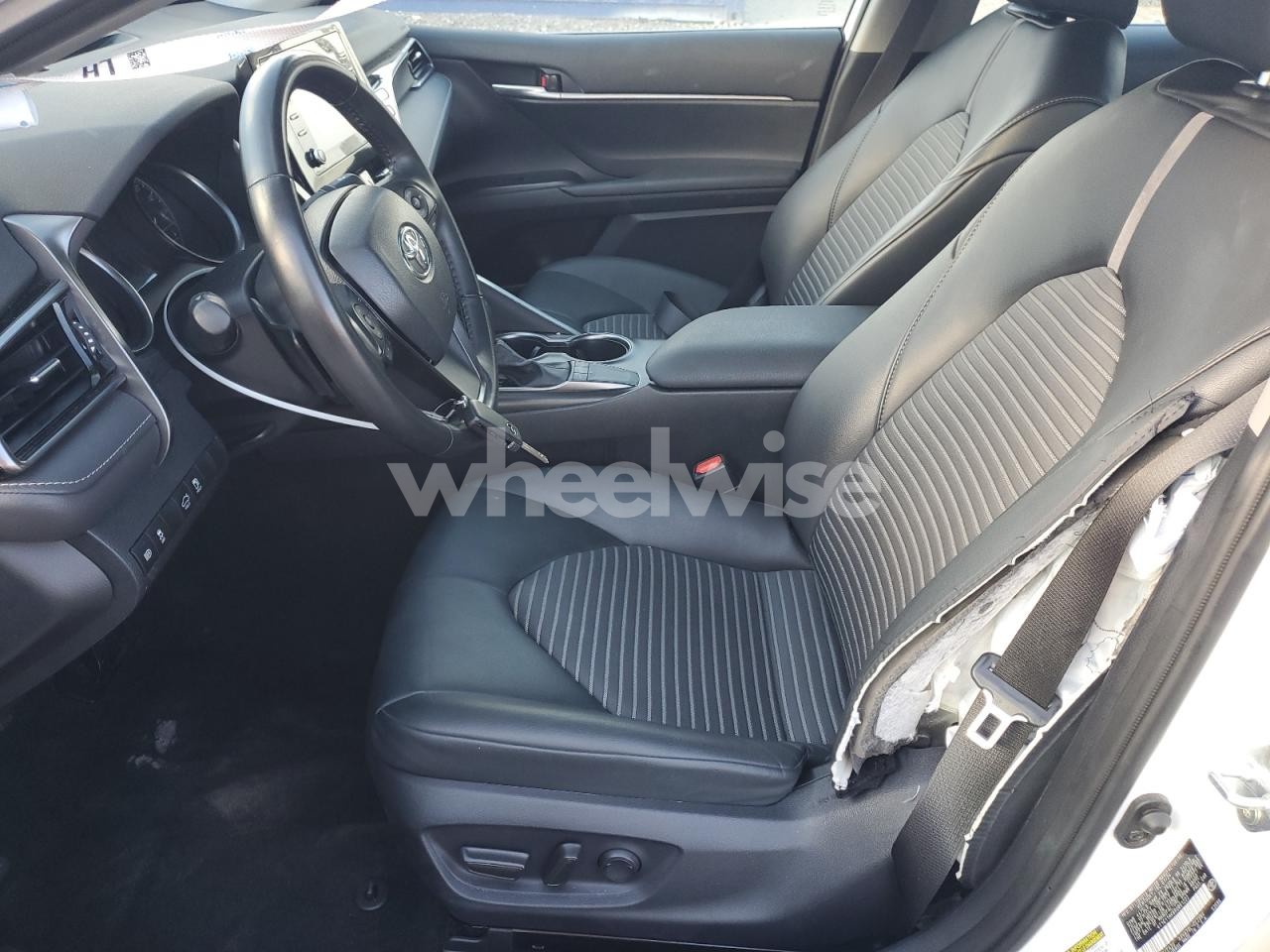 Photo 7 of 2024 TOYOTA CAMRY SE NIGHT SHADE (VIN 4T1G11AK6RU891222)