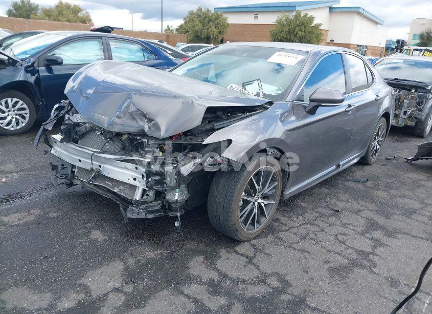 Photo 2 of 2024 Toyota Camry SE (VIN 4T1G11AK6RU900260)