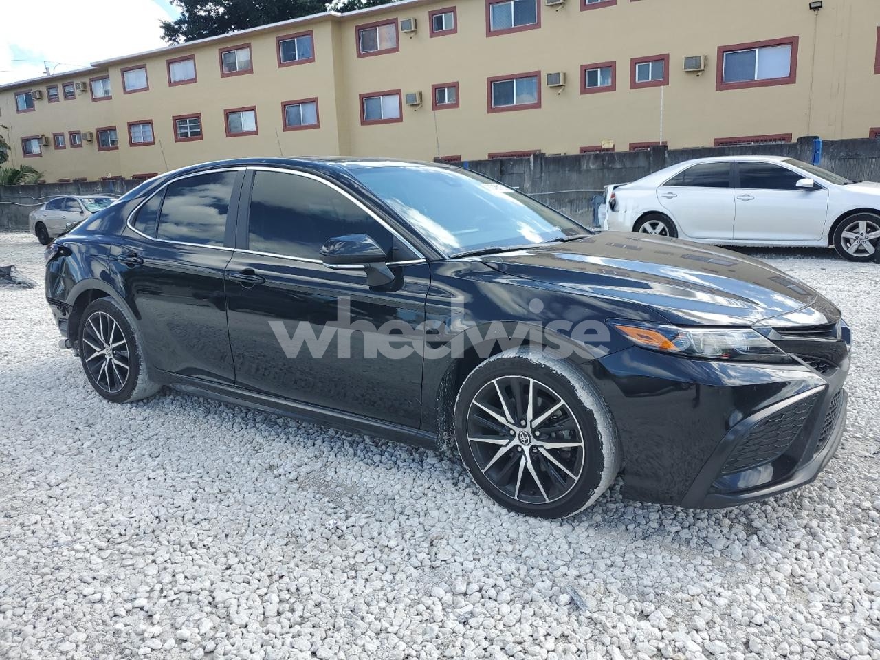 Photo 4 of 2024 TOYOTA CAMRY SE NIGHT SHADE (VIN 4T1G11AK6RU921951)