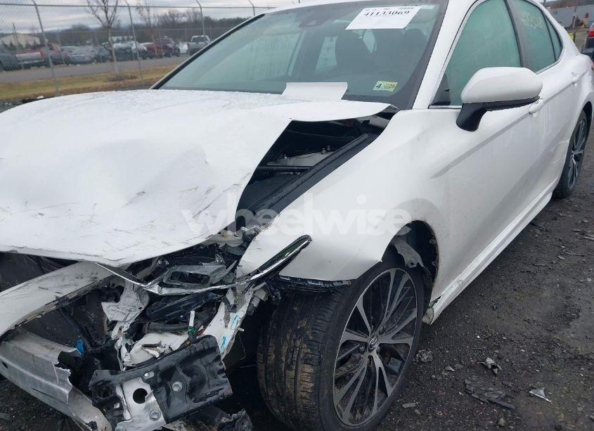 Photo 6 of 2020 Toyota Camry SE (VIN 4T1G11AK7LU333340)