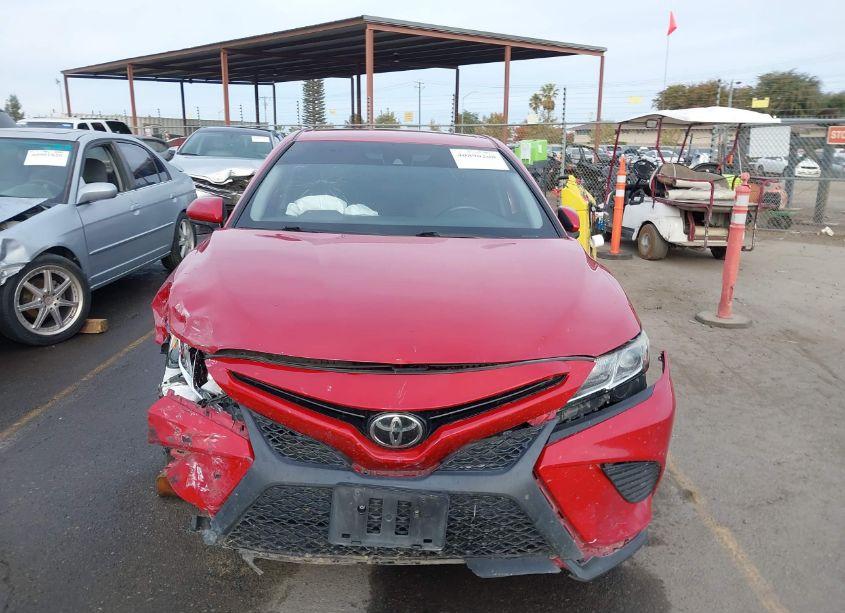 Photo 13 of 2020 Toyota Camry SE (VIN 4T1G11AK7LU334620)