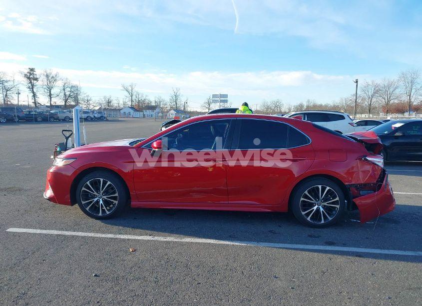 Photo 14 of 2020 Toyota Camry SE (VIN 4T1G11AK7LU348372)