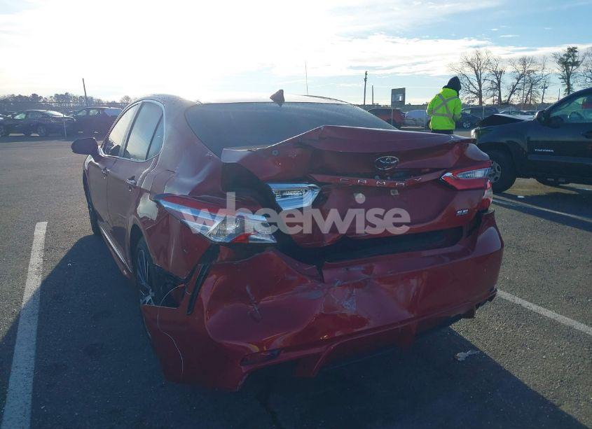 Photo 6 of 2020 Toyota Camry SE (VIN 4T1G11AK7LU348372)