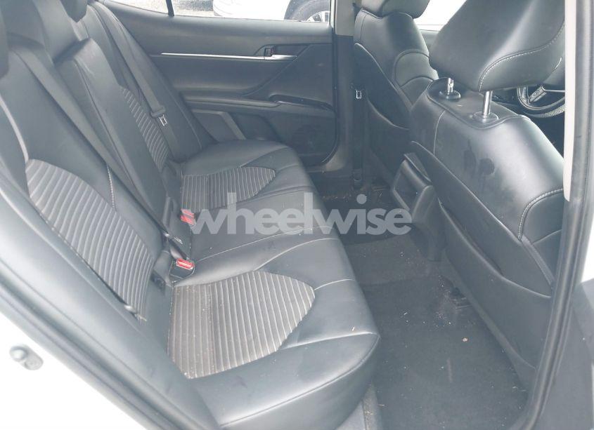 Photo 8 of 2020 Toyota Camry SE (VIN 4T1G11AK7LU358092)