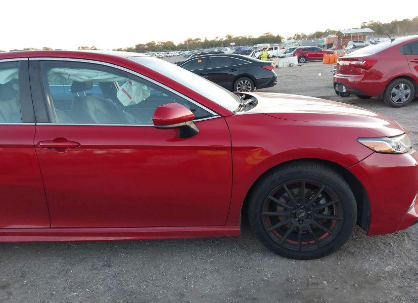 Photo 13 of 2020 Toyota Camry SE (VIN 4T1G11AK7LU395840)