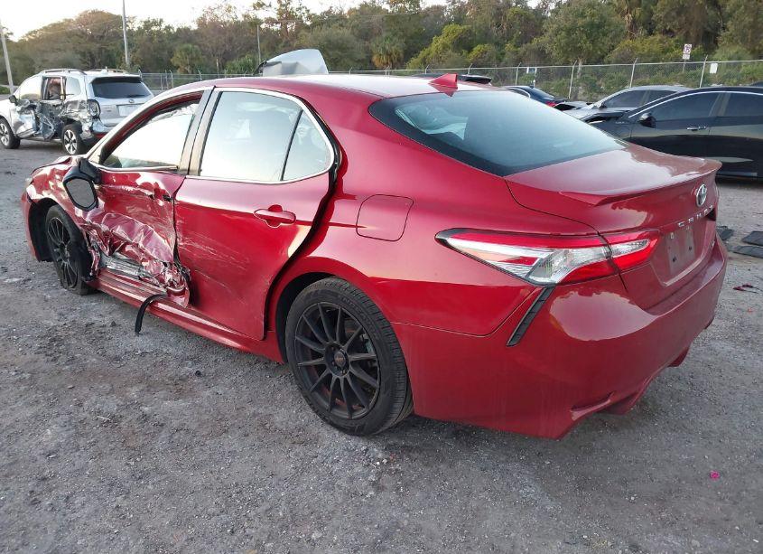 Photo 3 of 2020 Toyota Camry SE (VIN 4T1G11AK7LU395840)