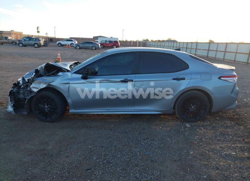 Photo 15 of 2020 Toyota Camry SE NIGHTSHADE EDITION (VIN 4T1G11AK7LU400471)