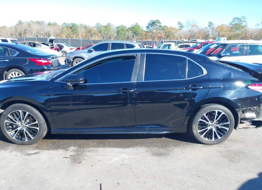 Photo 14 of 2020 Toyota Camry SE (VIN 4T1G11AK7LU503714)