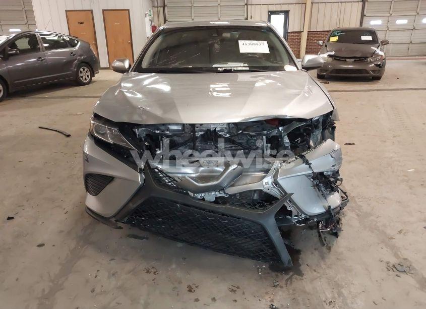Photo 12 of 2020 Toyota Camry SE (VIN 4T1G11AK7LU876977)