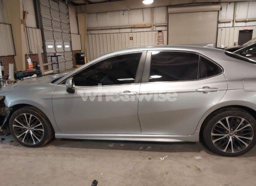Photo 14 of 2020 Toyota Camry SE (VIN 4T1G11AK7LU876977)