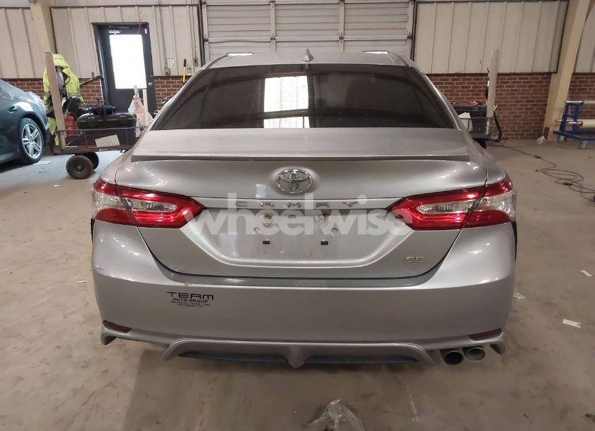 Photo 16 of 2020 Toyota Camry SE (VIN 4T1G11AK7LU876977)