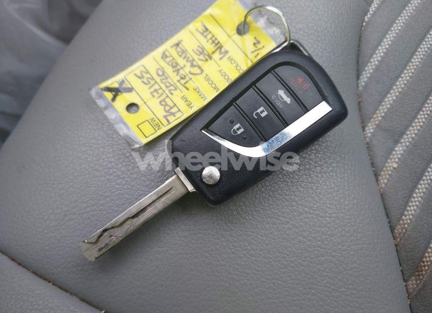 Photo 11 of 2020 Toyota Camry SE (VIN 4T1G11AK7LU917155)