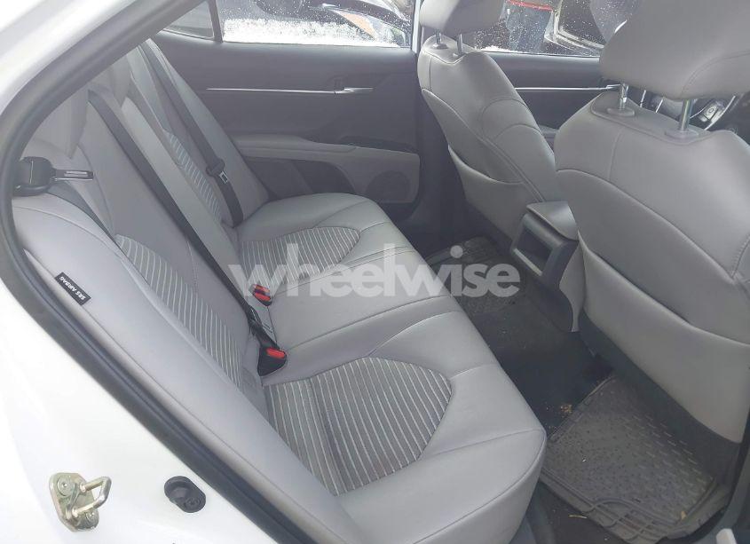 Photo 8 of 2020 Toyota Camry SE (VIN 4T1G11AK7LU917155)