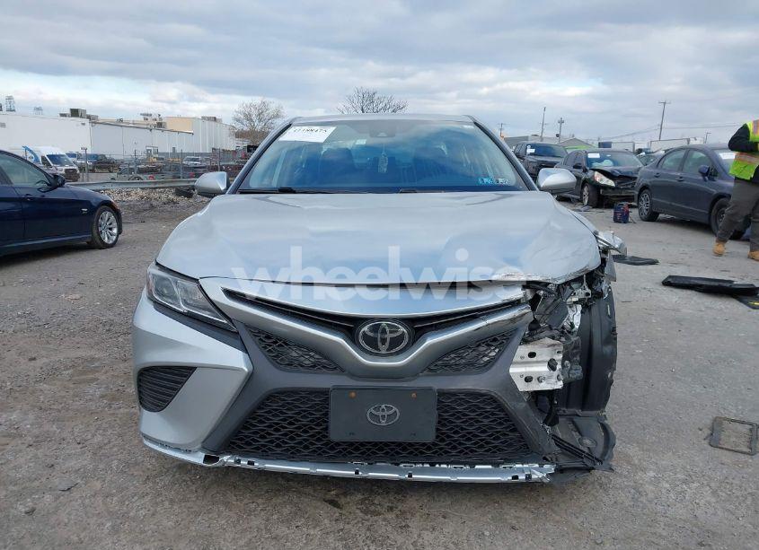 Photo 11 of 2020 Toyota Camry SE (VIN 4T1G11AK7LU922985)