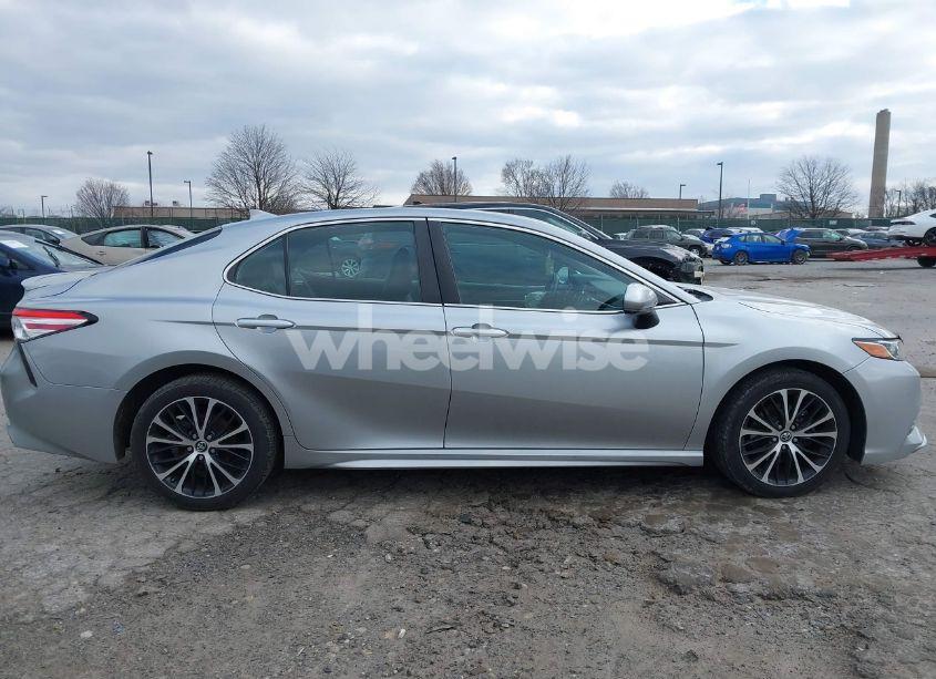 Photo 12 of 2020 Toyota Camry SE (VIN 4T1G11AK7LU922985)