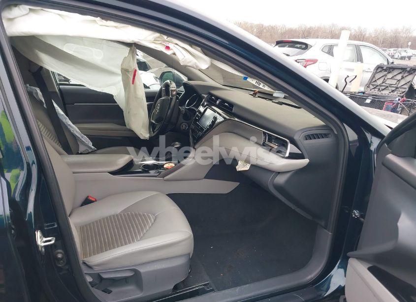 Photo 5 of 2020 Toyota Camry SE/SE NIGHTSHADE EDITION (VIN 4T1G11AK7LU947532)