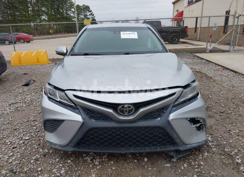 Photo 12 of 2020 Toyota Camry SE (VIN 4T1G11AK7LU947594)