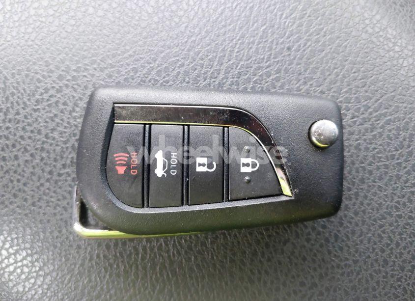 Photo 11 of 2020 Toyota Camry SE (VIN 4T1G11AK7LU976660)