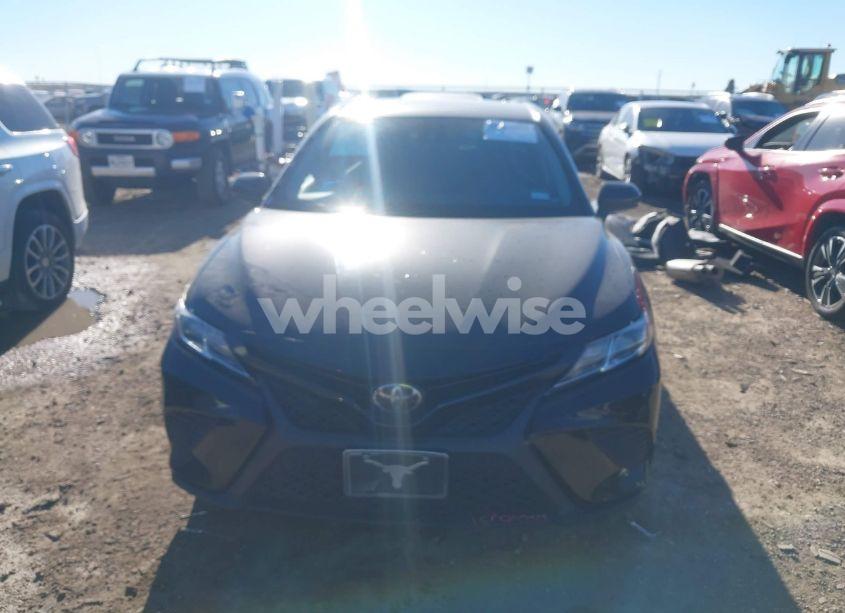 Photo 13 of 2020 Toyota Camry SE (VIN 4T1G11AK7LU986010)