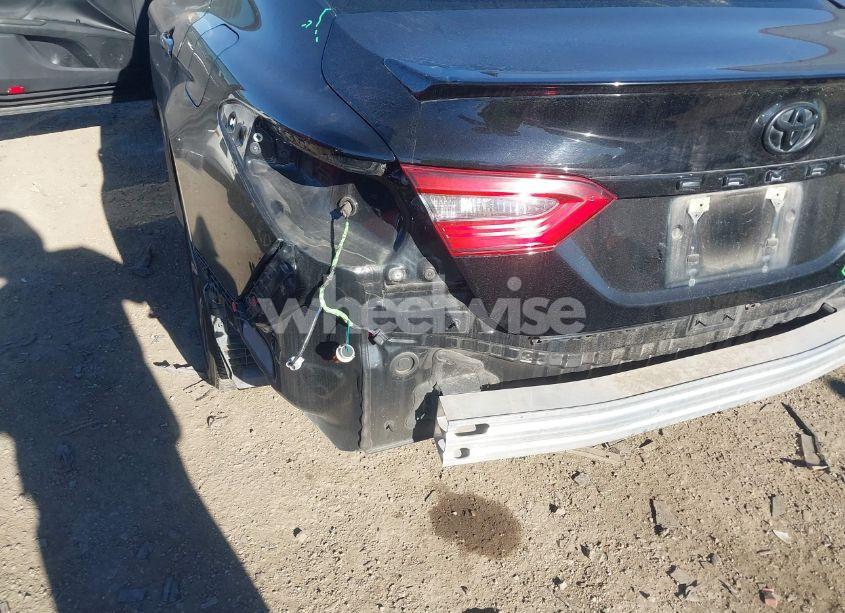 Photo 18 of 2020 Toyota Camry SE (VIN 4T1G11AK7LU986010)