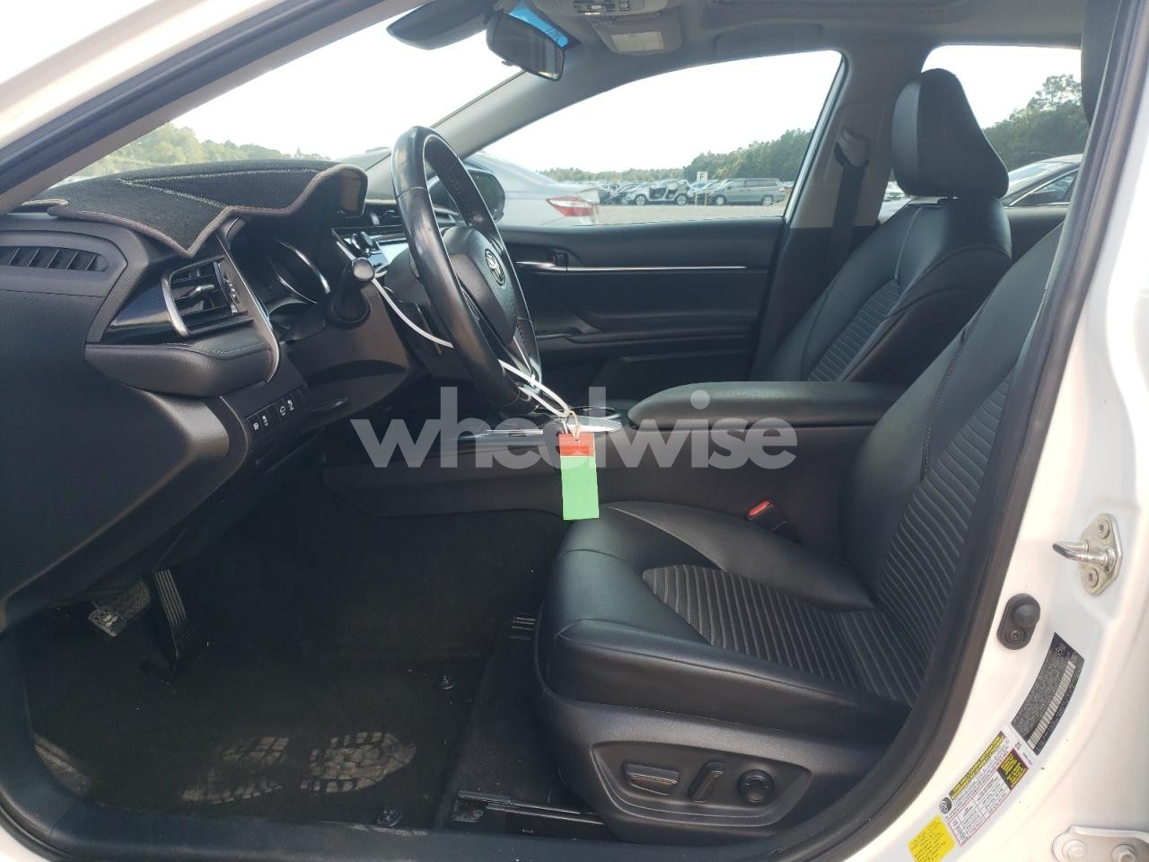 Photo 7 of 2020 TOYOTA CAMRY SE (VIN 4T1G11AK7LU989974)