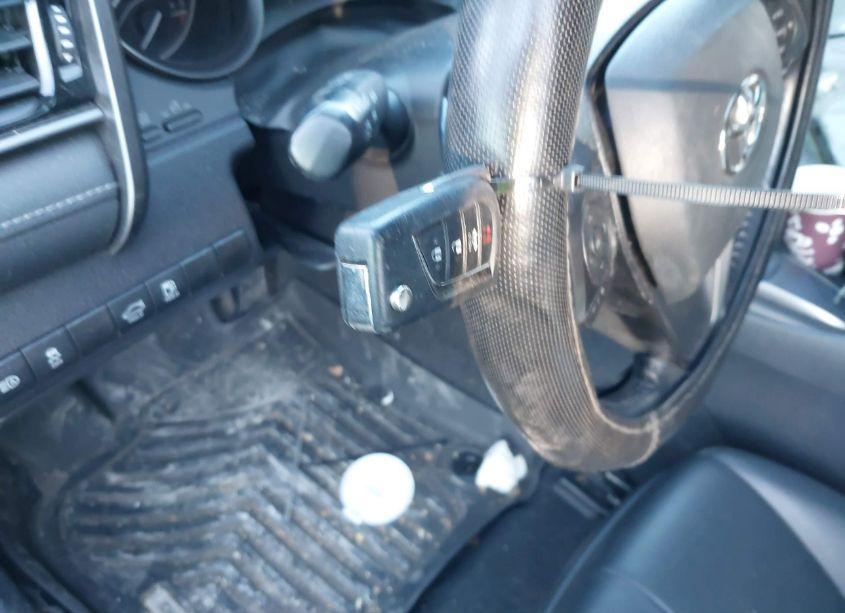 Photo 11 of 2021 Toyota Camry SE (VIN 4T1G11AK7MU414839)