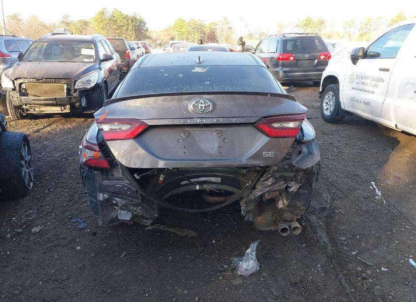 Photo 16 of 2021 Toyota Camry SE (VIN 4T1G11AK7MU414839)