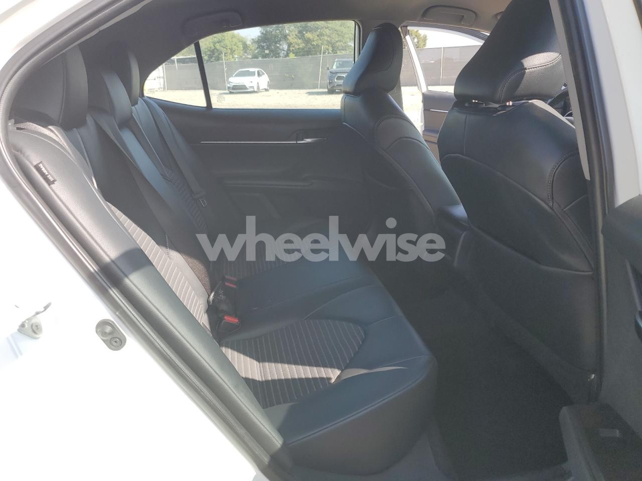 Photo 10 of 2021 TOYOTA CAMRY SE (VIN 4T1G11AK7MU436839)