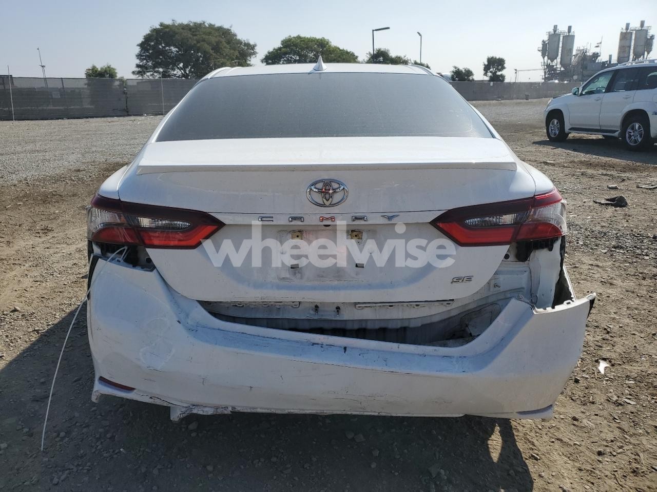 Photo 6 of 2021 TOYOTA CAMRY SE (VIN 4T1G11AK7MU436839)