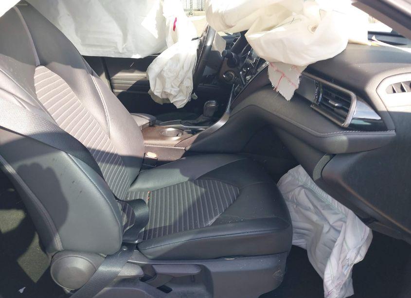 Photo 5 of 2021 Toyota Camry SE (VIN 4T1G11AK7MU515945)