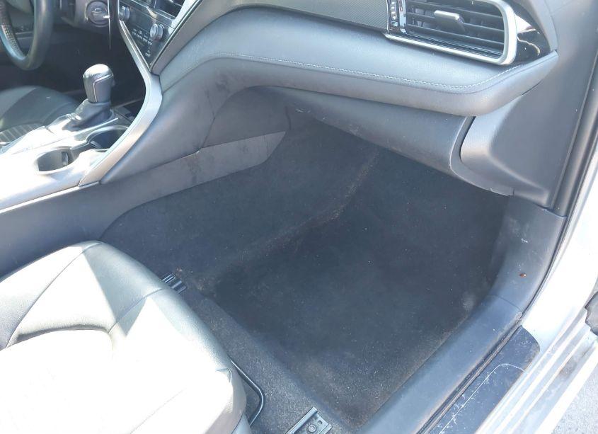 Photo 5 of 2021 Toyota Camry SE (VIN 4T1G11AK7MU532616)