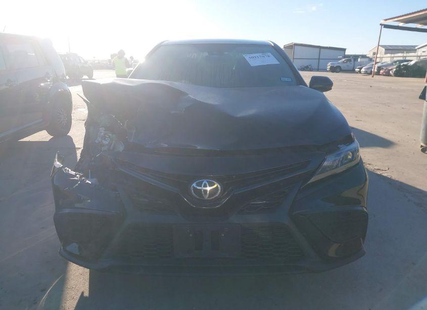 Photo 13 of 2021 Toyota Camry SE (VIN 4T1G11AK7MU533782)