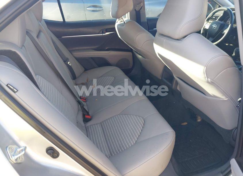 Photo 8 of 2021 Toyota Camry SE (VIN 4T1G11AK7MU535371)