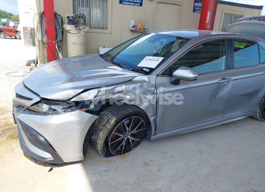 Photo 6 of 2021 Toyota Camry SE (VIN 4T1G11AK7MU549948)