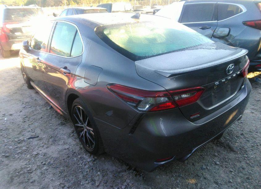 Photo 3 of 2021 Toyota Camry SE (VIN 4T1G11AK7MU559444)