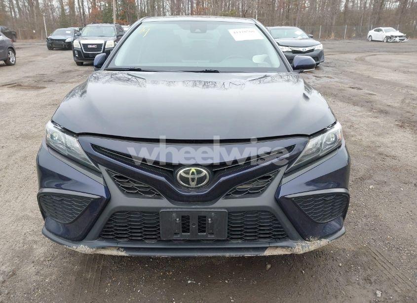 Photo 11 of 2021 Toyota Camry SE (VIN 4T1G11AK7MU573215)