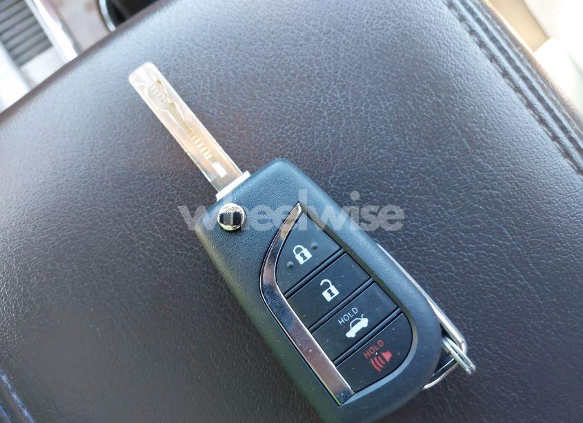 Photo 11 of 2021 Toyota Camry SE (VIN 4T1G11AK7MU588202)