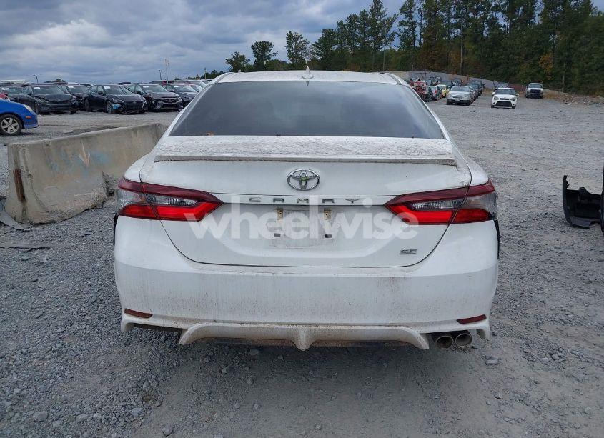 Photo 16 of 2021 Toyota Camry SE (VIN 4T1G11AK7MU588202)