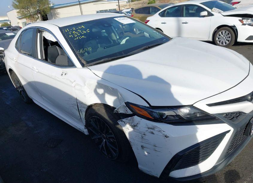 Photo 14 of 2021 Toyota Camry SE (VIN 4T1G11AK7MU608187)