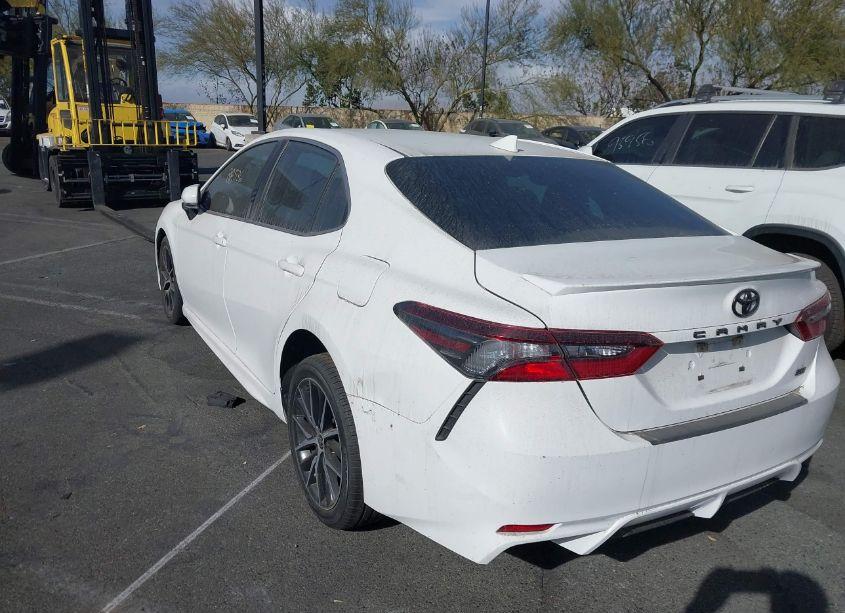 Photo 3 of 2021 Toyota Camry SE (VIN 4T1G11AK7MU608187)